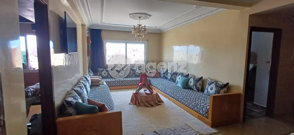Appartamento da acquistare a La Vilette. Superficie totale 88 m². Con ascensore e giardino