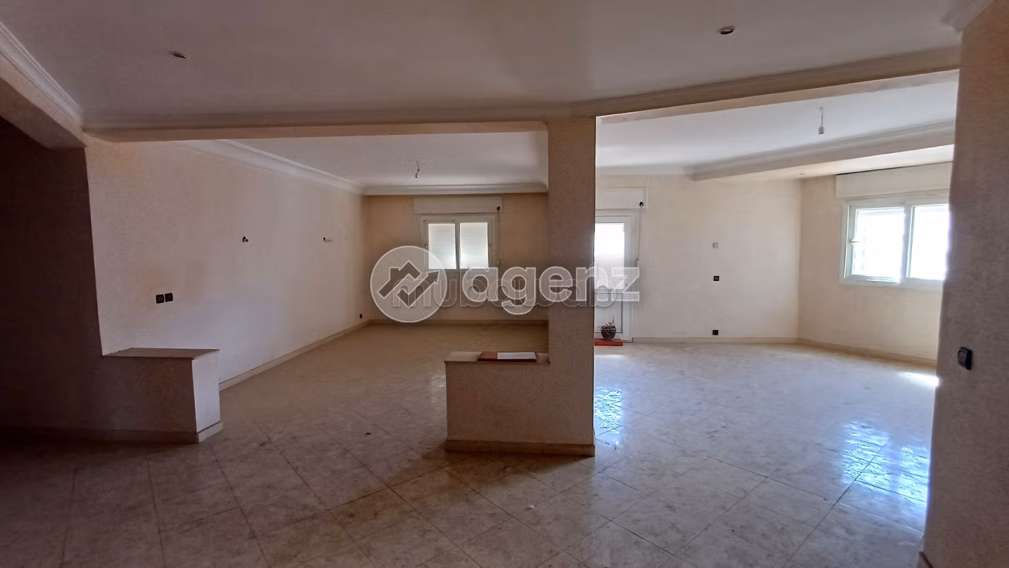 Vendita appartamento a Alia. 4 camere da letto. Con ascensore