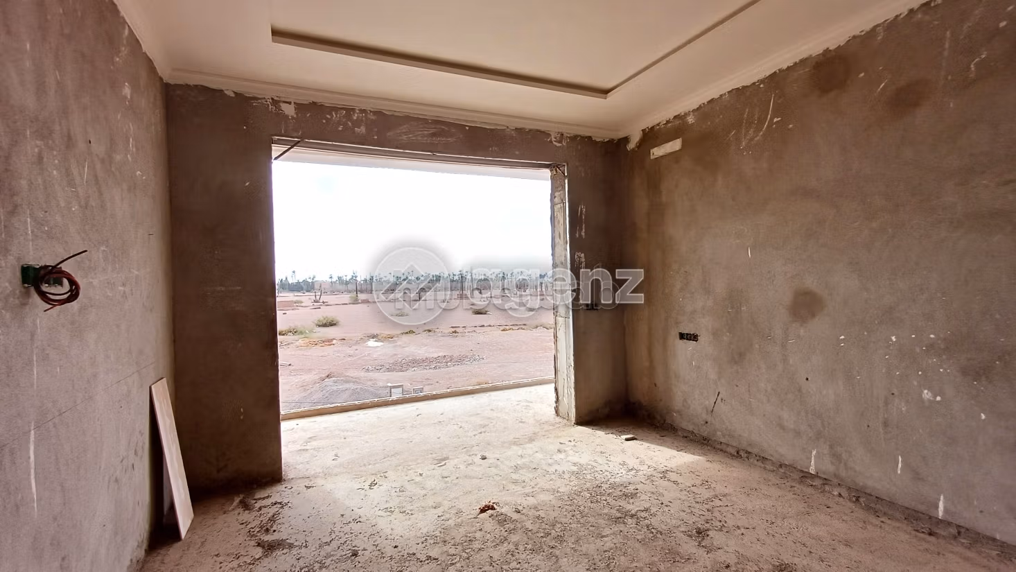 Luxury villa for sale in Hay Targa. 5 lovely rooms. Green area, Balcony