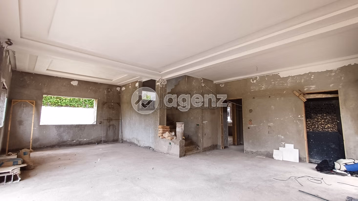 Luxury villa for sale in Hay Targa. 5 lovely rooms. Green area, Balcony