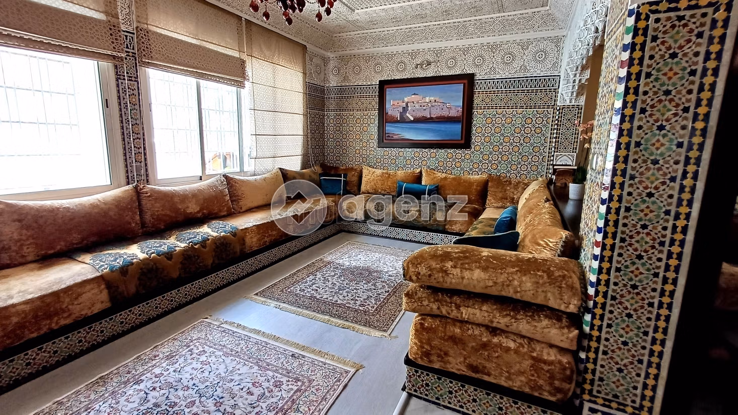 Magnifica villa in vendita a Oasis. 4 belle camere da letto. Giardino e garage