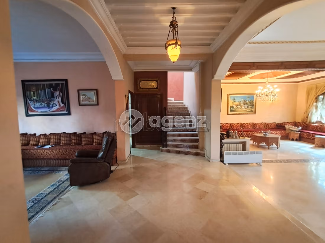 Villa à vendre 400 m², 5 chambres Oulfa Casablanca