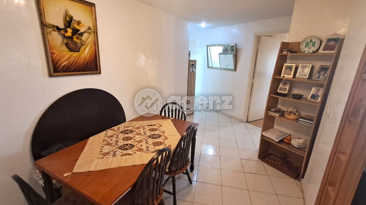 Piso en venta en Maârif. 2 dormitorios. Balcón grande