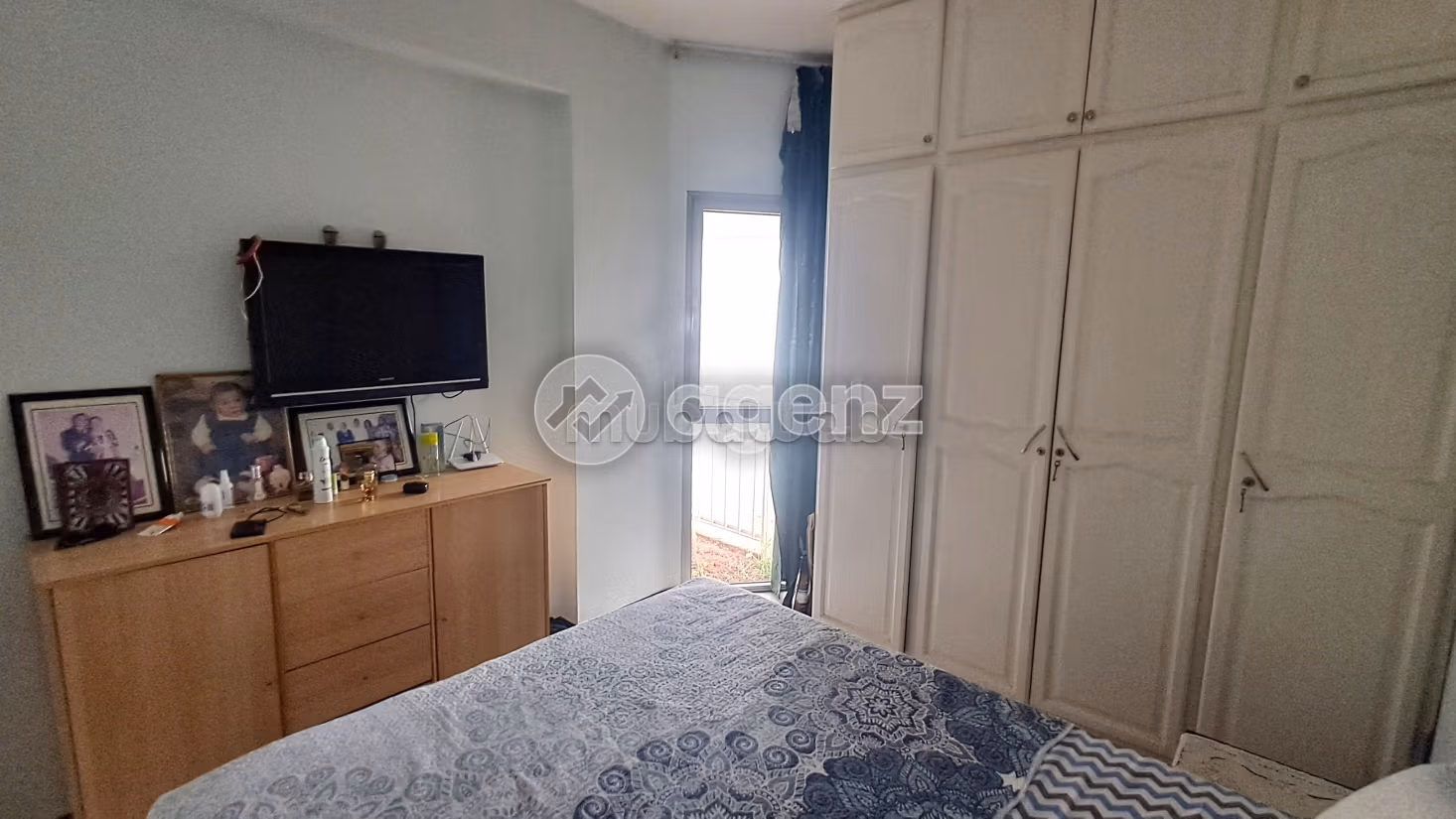 Piso en venta en Maârif. 2 dormitorios. Balcón grande