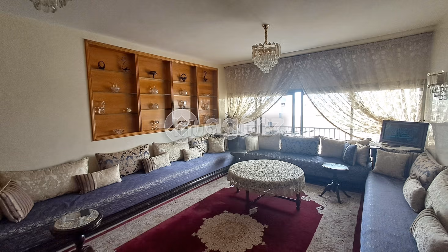 Piso en venta en Maârif. 2 dormitorios. Balcón grande