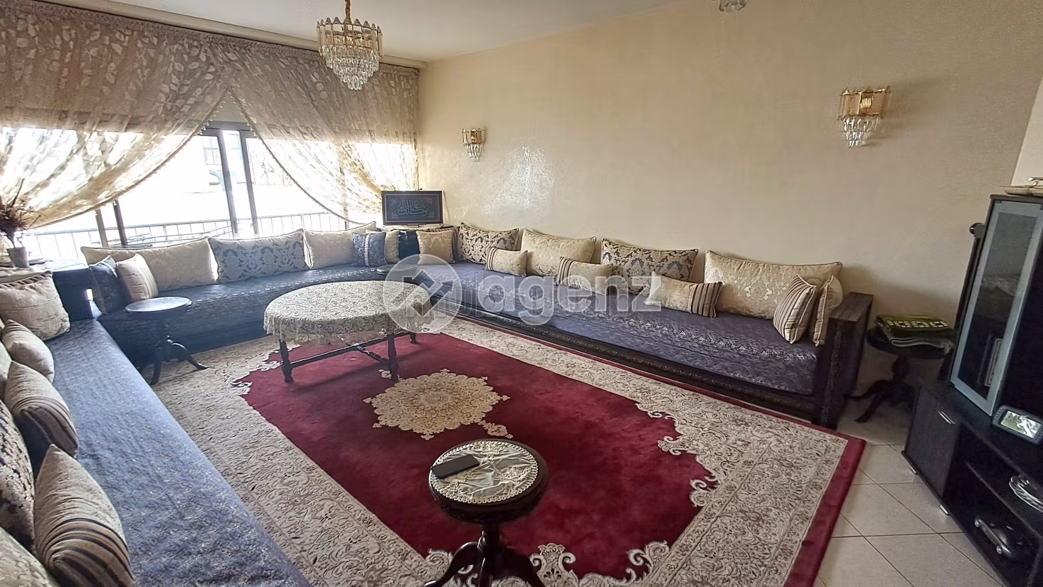 Piso en venta en Maârif. 2 dormitorios. Balcón grande