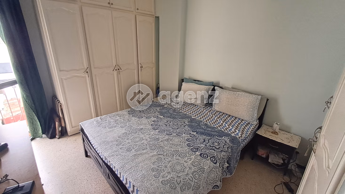 Piso en venta en Maârif. 2 dormitorios. Balcón grande