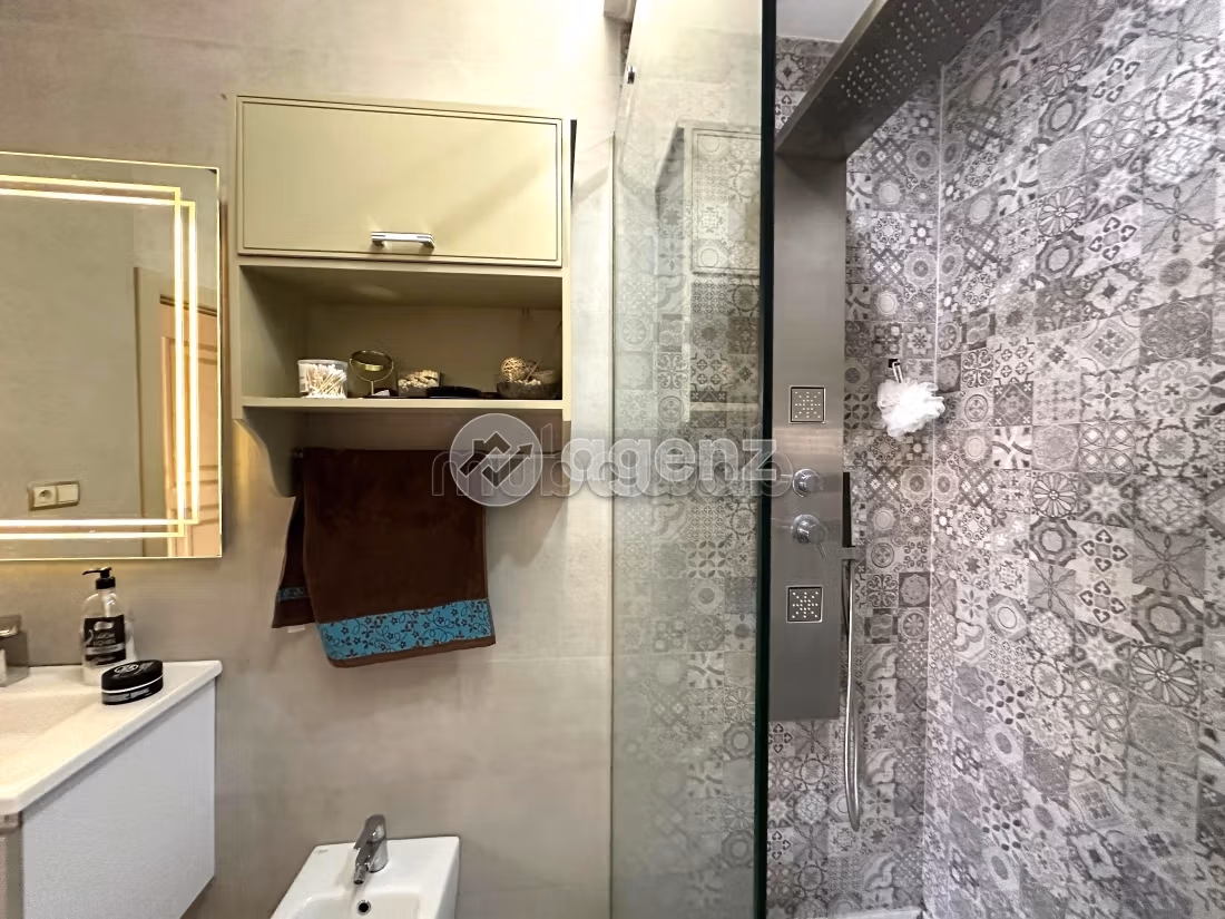 Apartment to purchase in Marchan. Small area 142 m². Well furnished