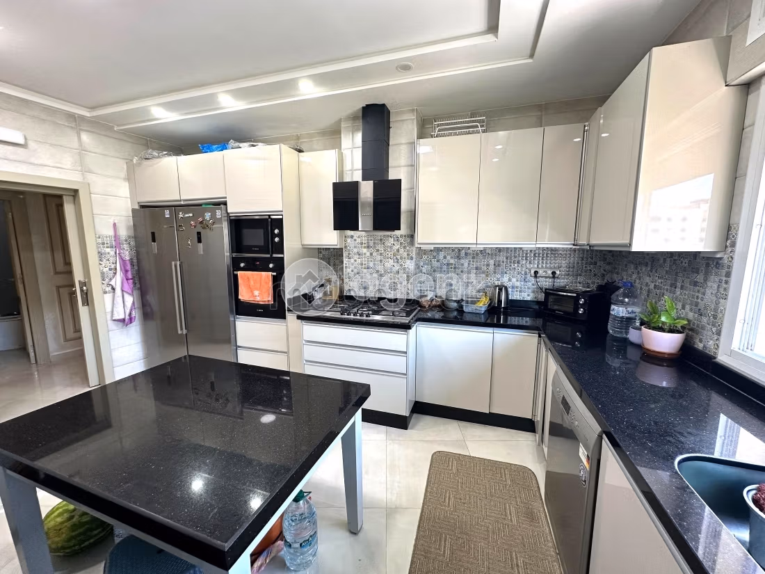 Apartment to purchase in Marchan. Small area 142 m². Well furnished