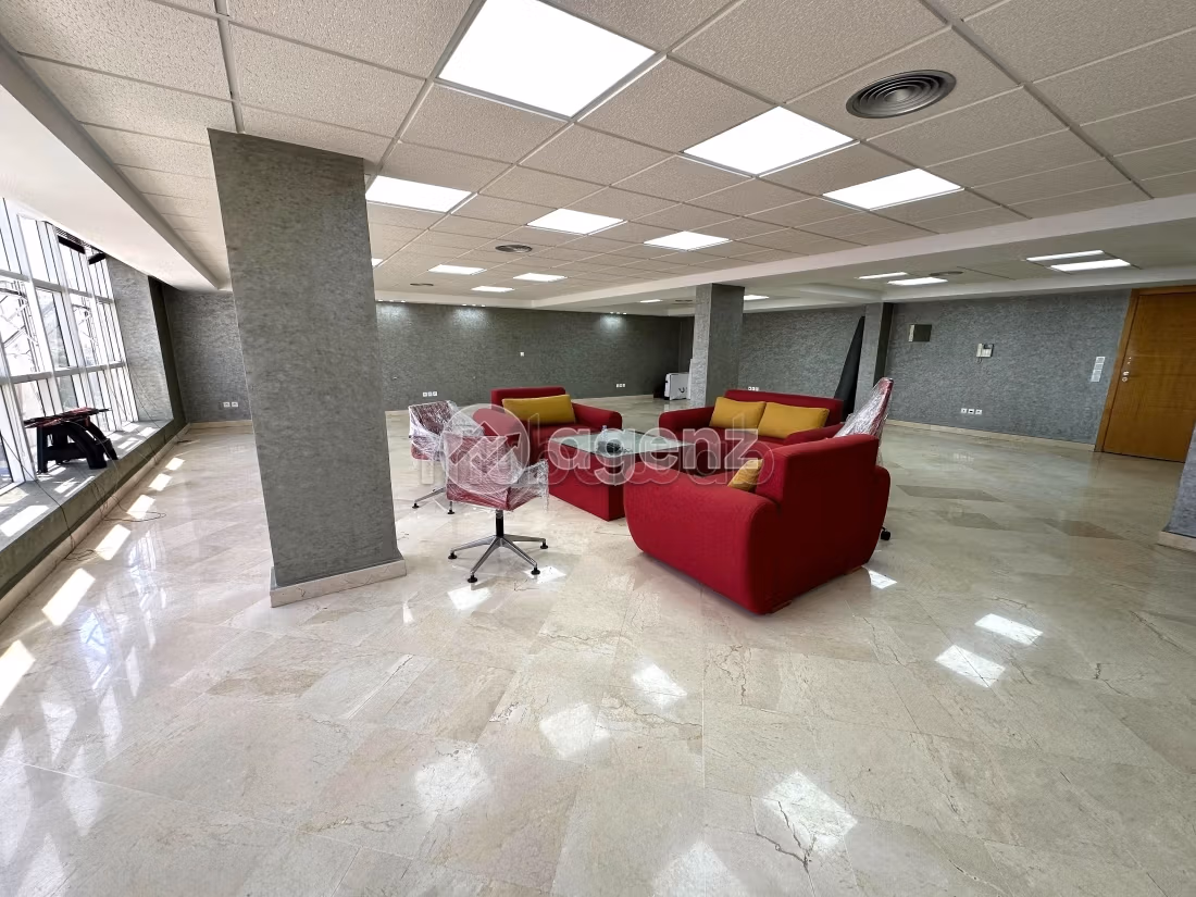 Bureau à louer 123 m² Administratif Tanger