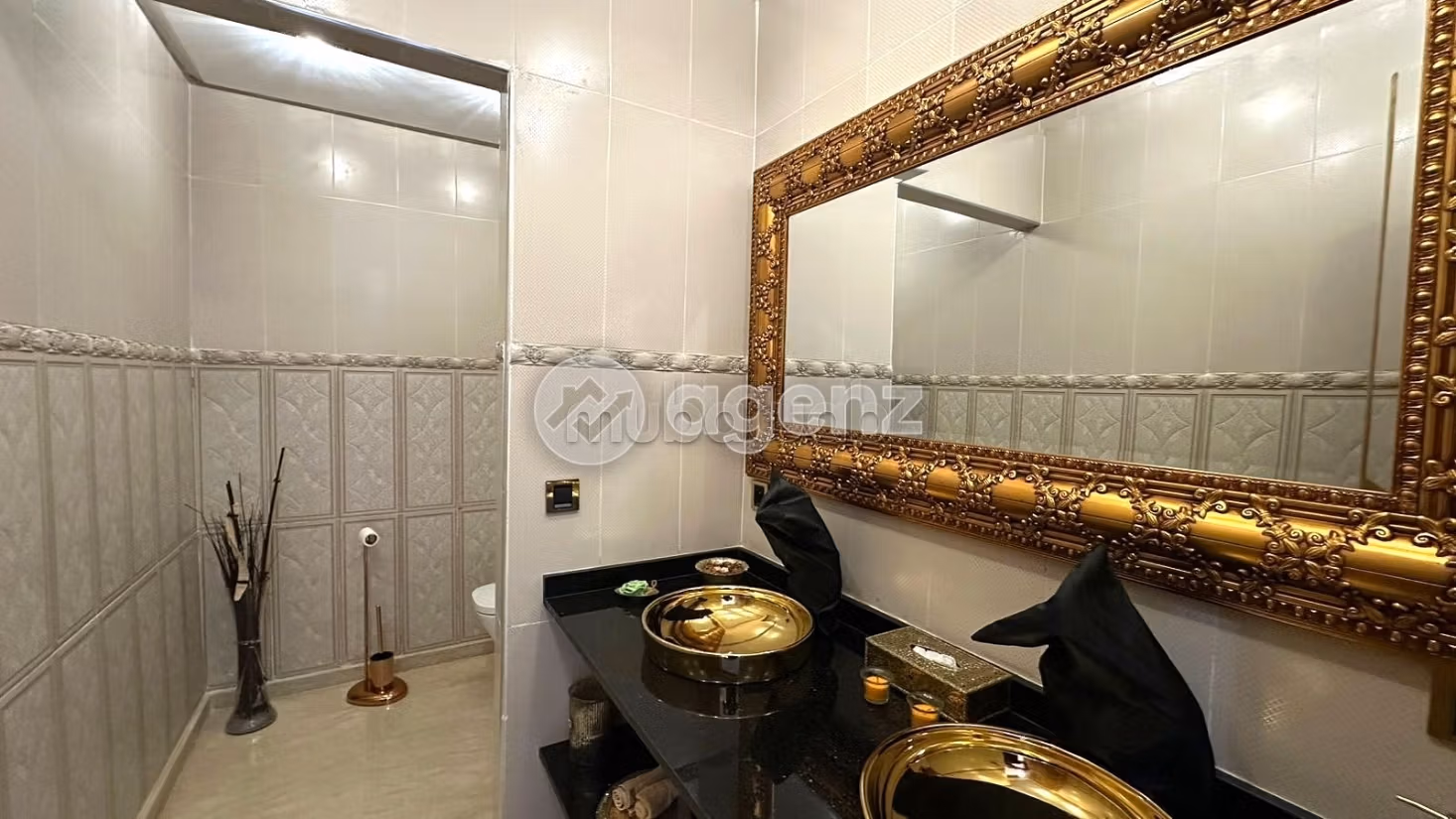 Nu kopen: villa's en luxe woningen. 4 Kamers. Gemeubileerd