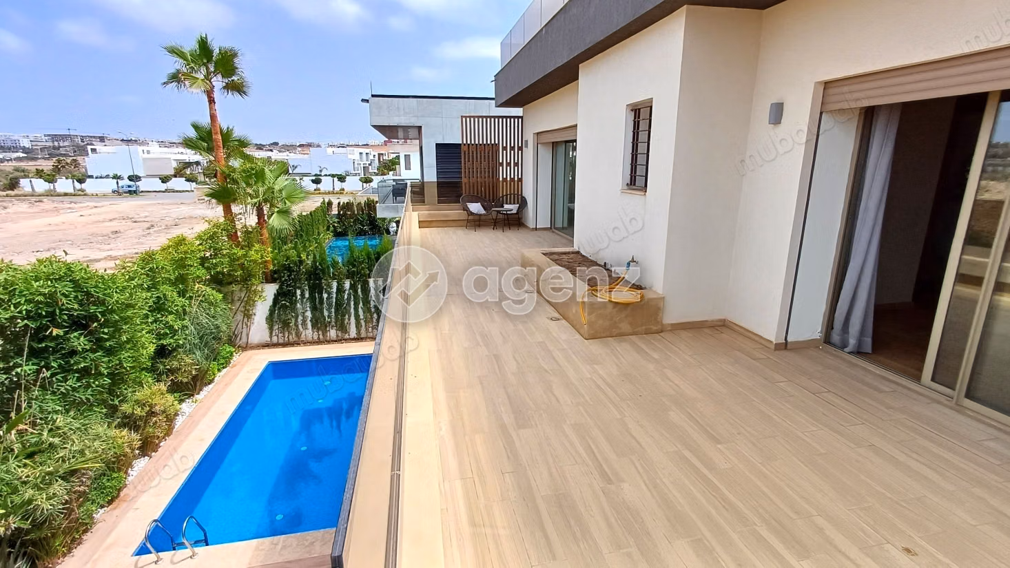 Villa à vendre 605 m², 5 chambres Route d'Azzemmour Dar Bouazza