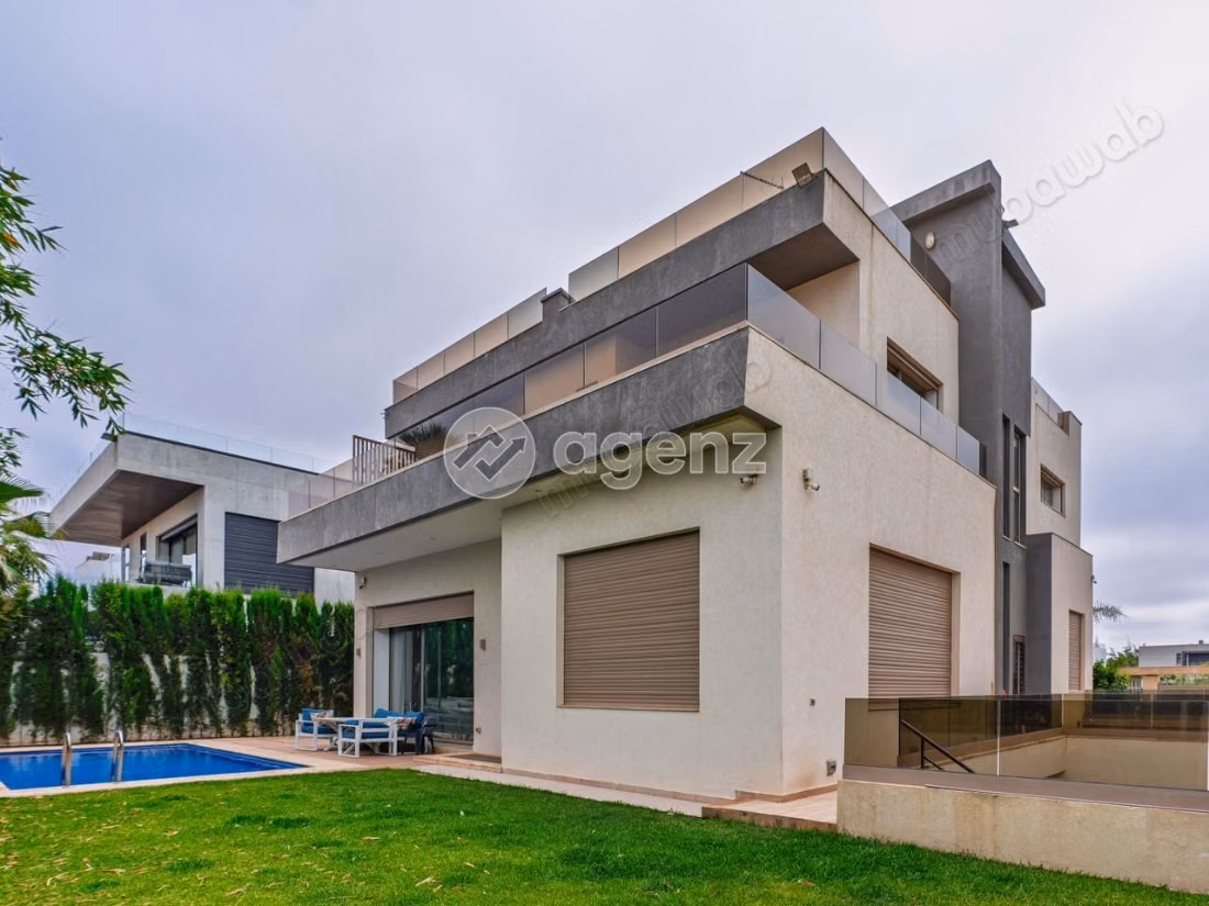Villa à vendre 605 m², 5 chambres Route d'Azzemmour Dar Bouazza