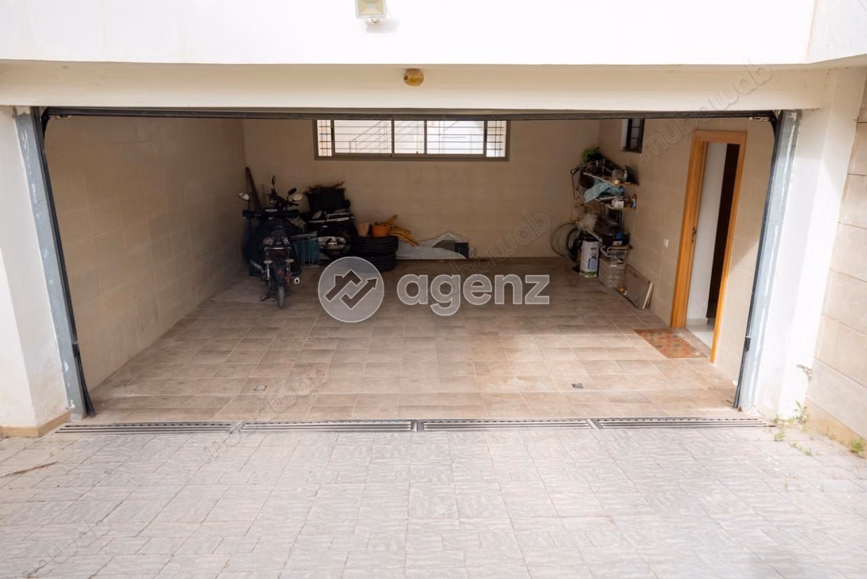 Villa à vendre 605 m², 5 chambres Route d'Azzemmour Dar Bouazza