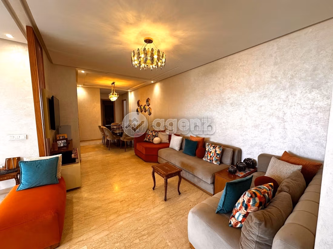 Piso en venta en La Gironde. Gran superficie 130 m². Parking y ascensor