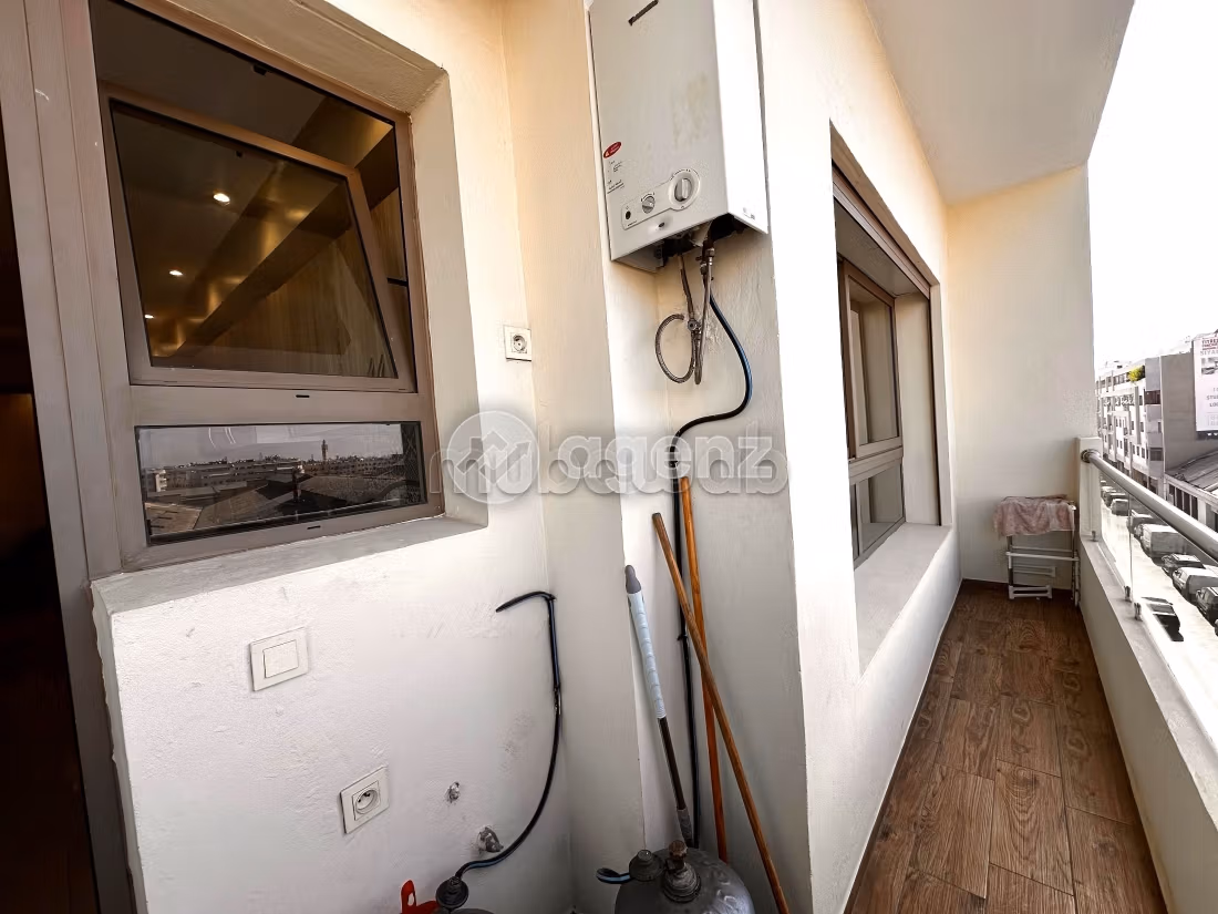 Piso en venta en La Gironde. Gran superficie 130 m². Parking y ascensor