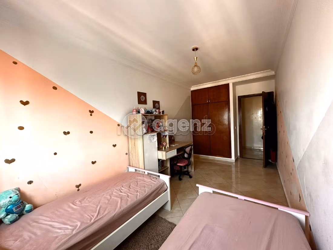 Apartment for sale. 2 beautiful rooms. Fully equipped kitchen