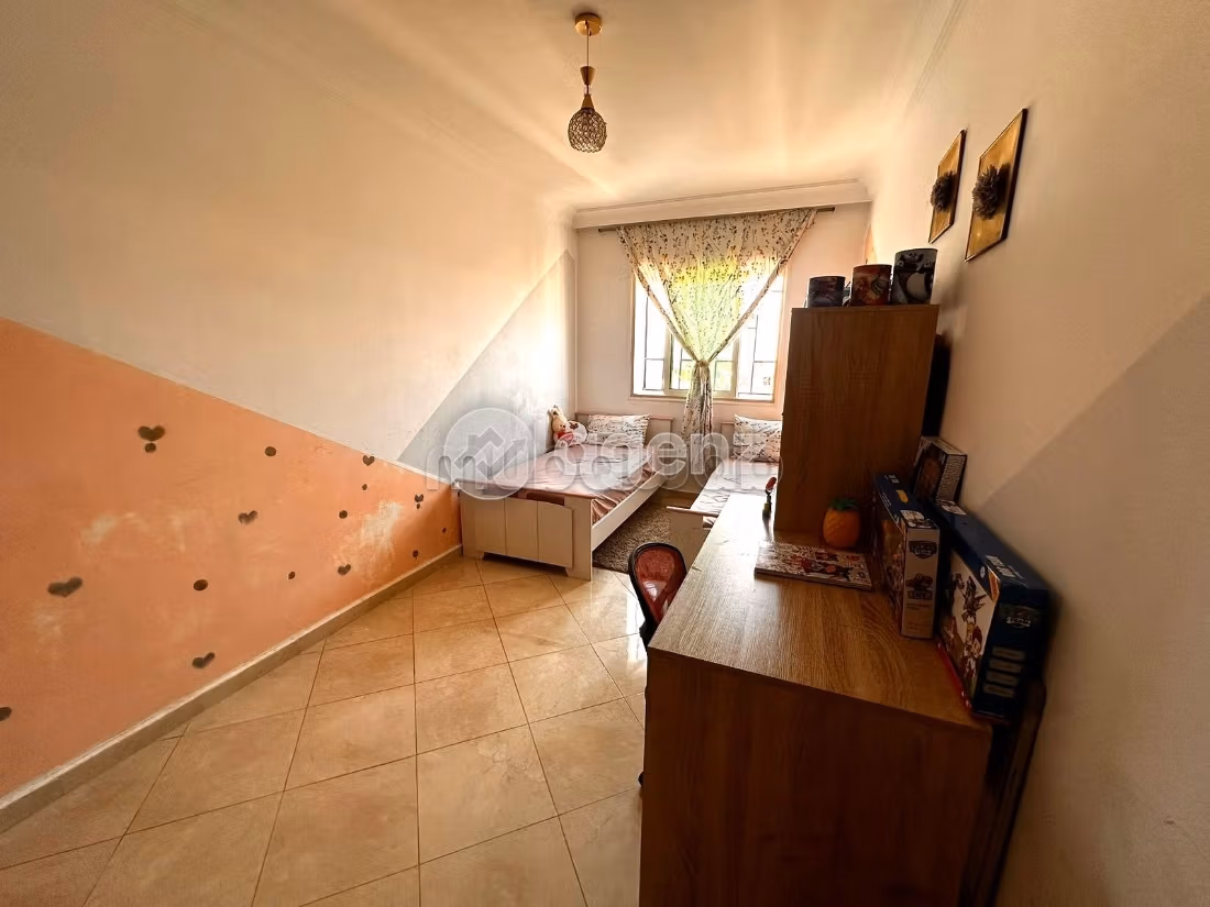 Apartment for sale. 2 beautiful rooms. Fully equipped kitchen