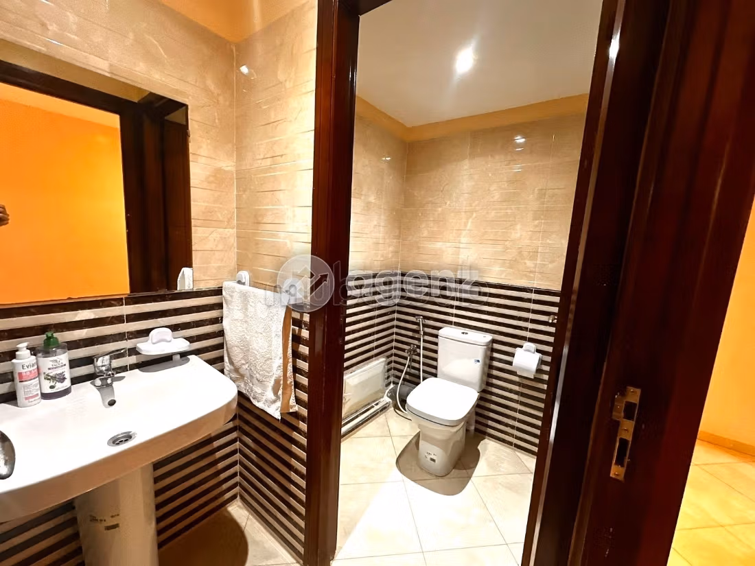 Apartment for sale. 2 beautiful rooms. Fully equipped kitchen