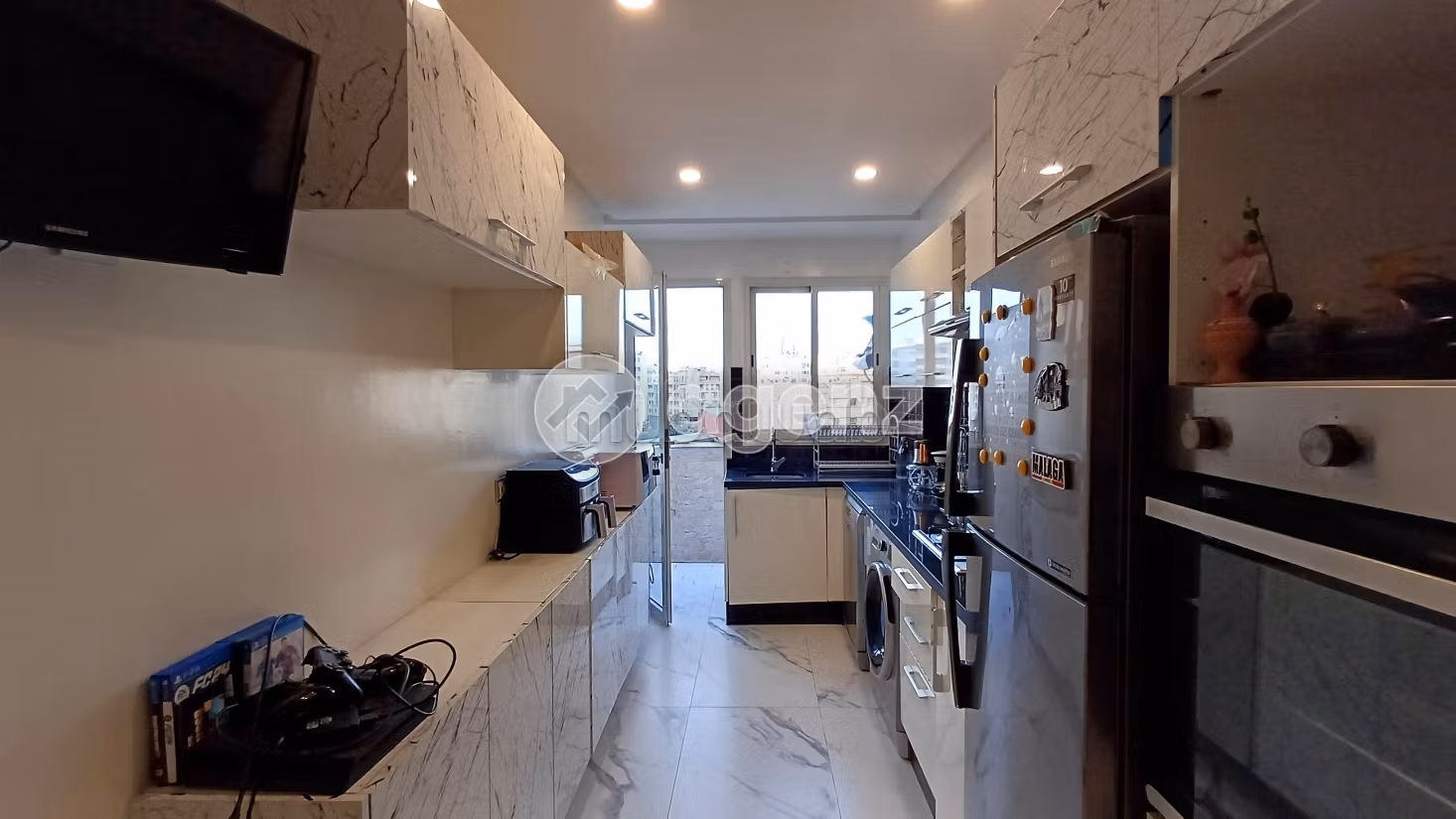 Piso en venta en La Gironde. Area 91 m². Con ascensor y terraza
