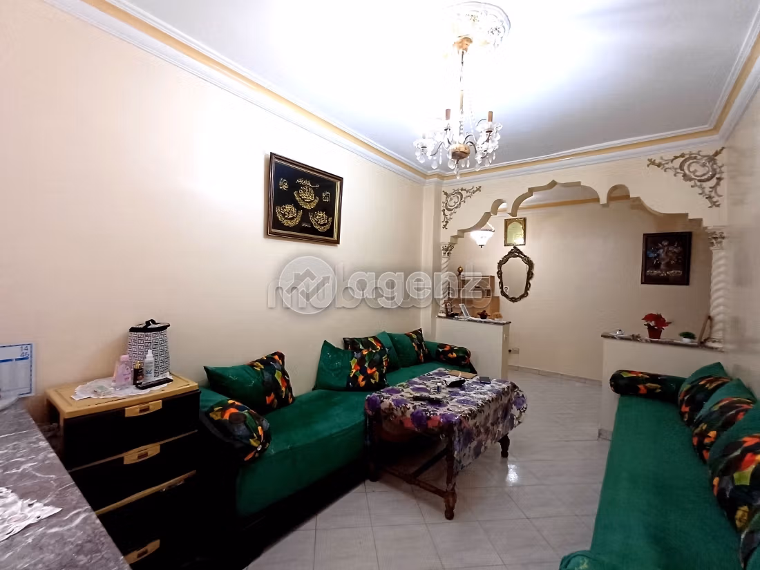 Appartamento da acquistare a La Gironde. Superficie totale 106 m². Garage e ascensore