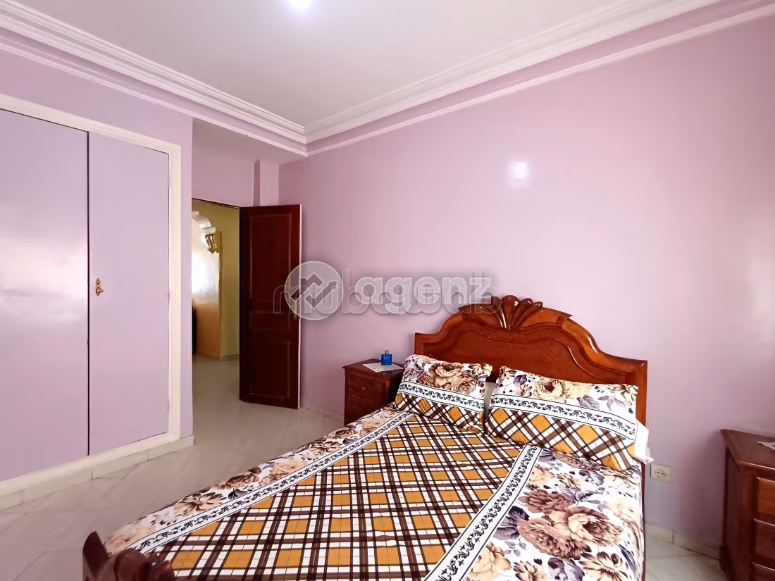 Appartamento da acquistare a La Gironde. Superficie totale 106 m². Garage e ascensore