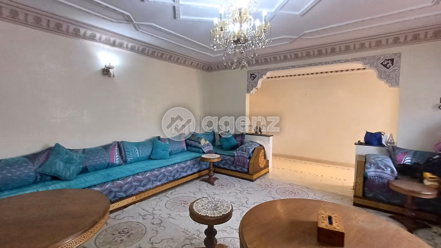High quality house for sale in Nassim 1.5 lovely rooms. Carpark, Balcony