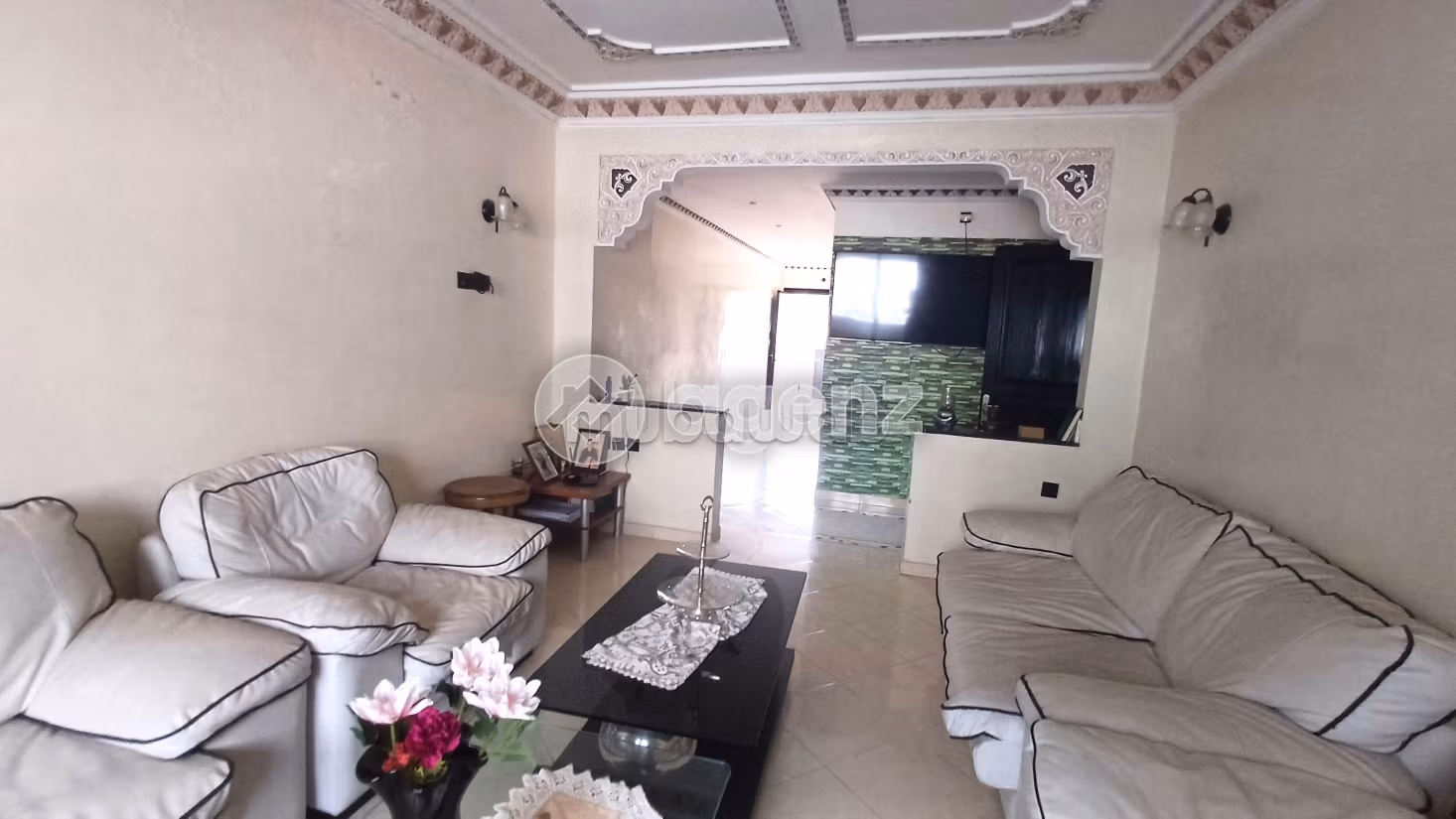 High quality house for sale in Nassim 1.5 lovely rooms. Carpark, Balcony