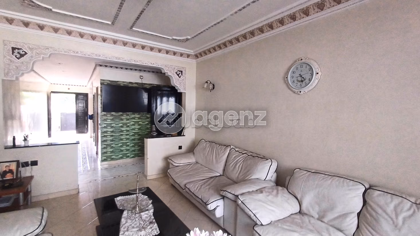 High quality house for sale in Nassim 1.5 lovely rooms. Carpark, Balcony