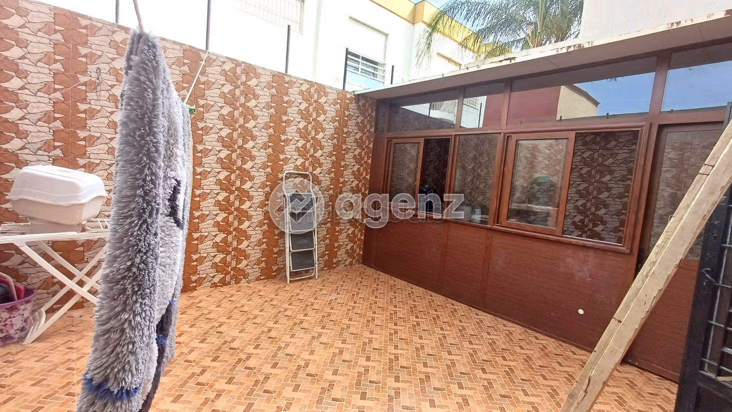 High quality house for sale in Nassim 1.5 lovely rooms. Carpark, Balcony
