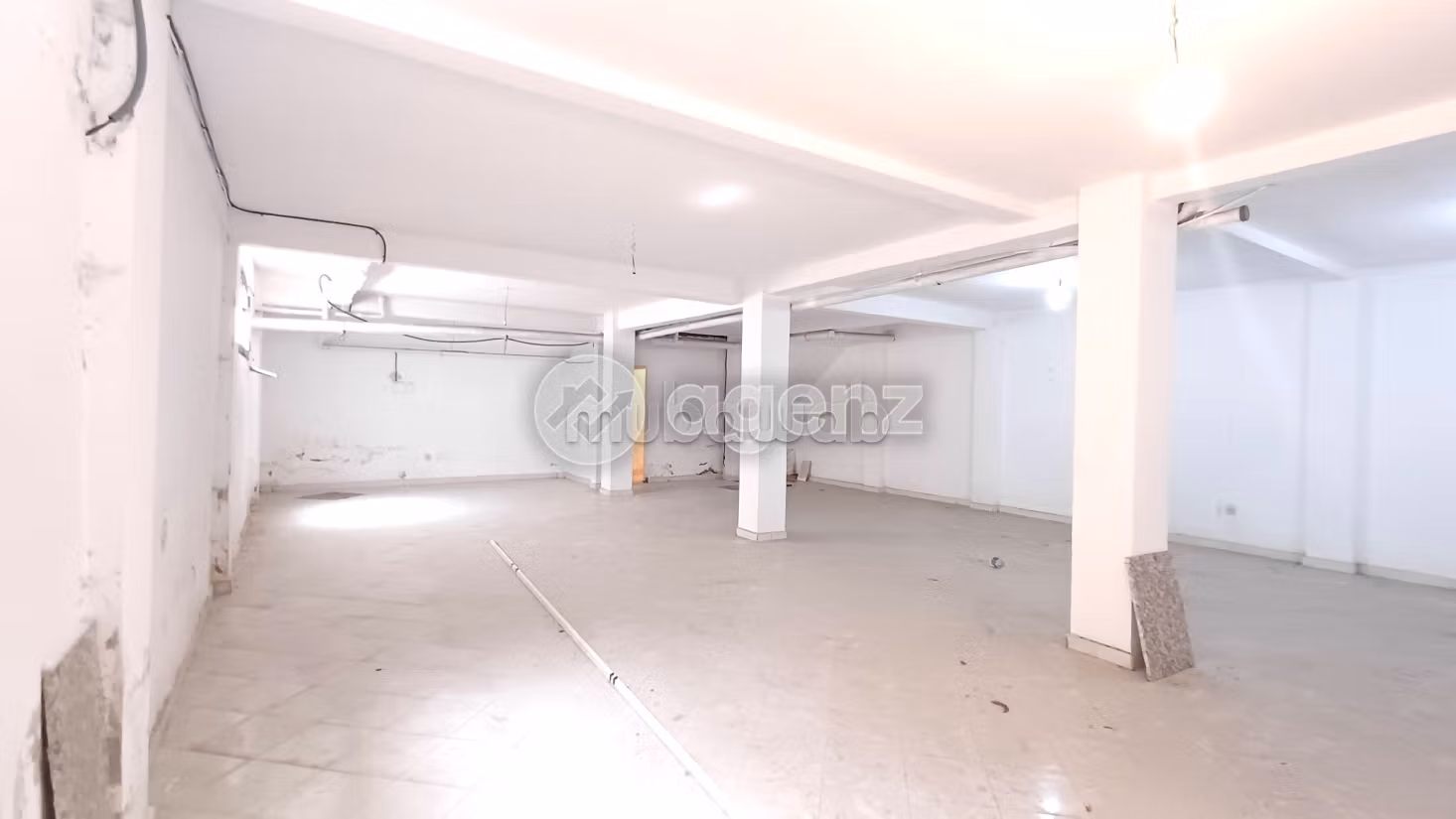 Commerce à vendre 198 m² Khouzama Casablanca