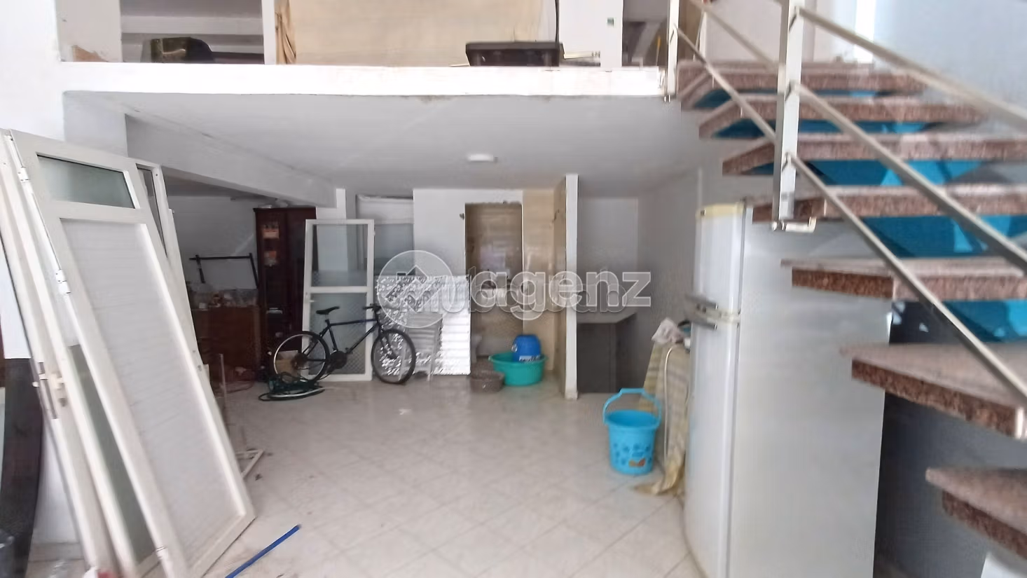 Commerce à vendre 198 m² Khouzama Casablanca