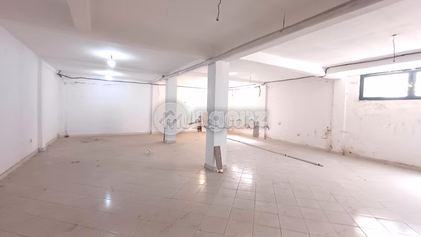 Commerce à vendre 198 m² Khouzama Casablanca