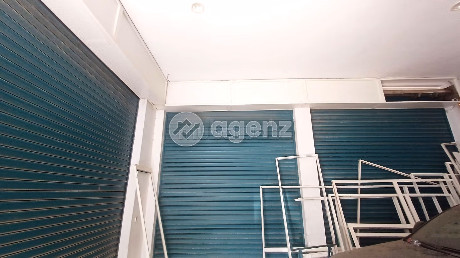 Commerce à vendre 198 m² Khouzama Casablanca