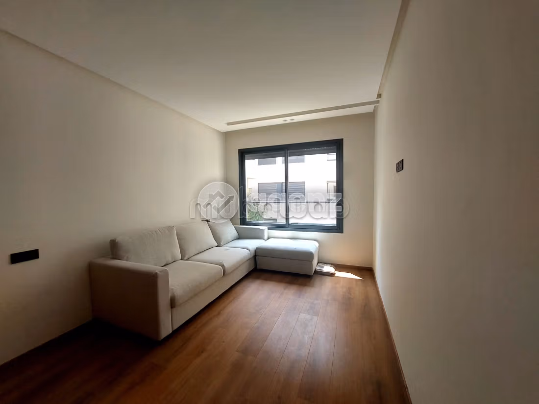 Vendita appartamento a Quartier Bachkou. Superficie di 88 m². Posto auto e giardino