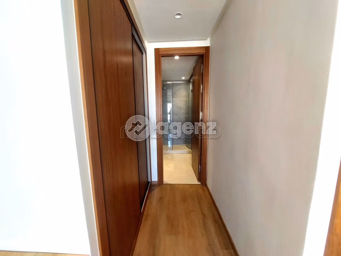 Vendita appartamento a Quartier Bachkou. Superficie di 88 m². Posto auto e giardino