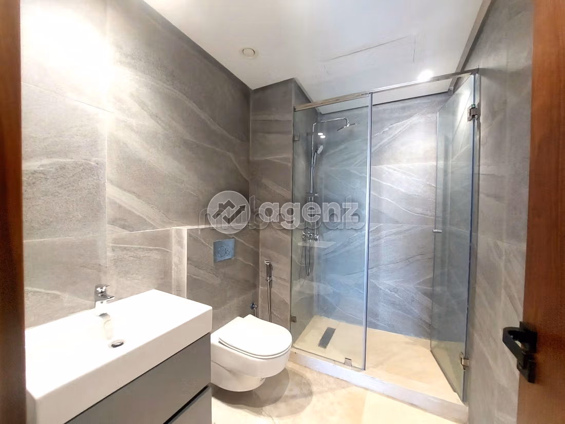 Vendita appartamento a Quartier Bachkou. Superficie di 88 m². Posto auto e giardino
