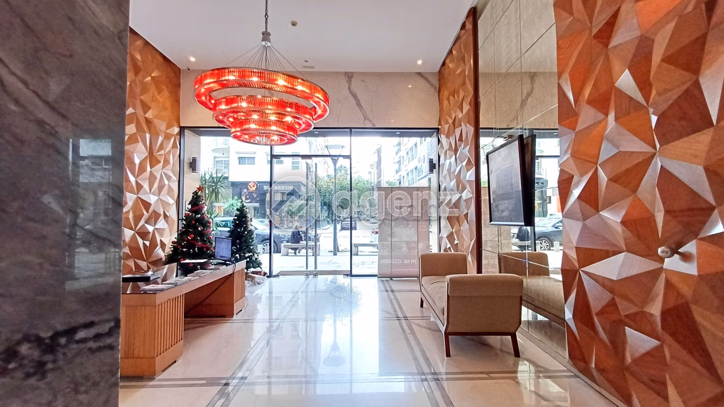 Ufficio da acquistare a Oasis. Superficie 68 m². Posto auto e ascensore