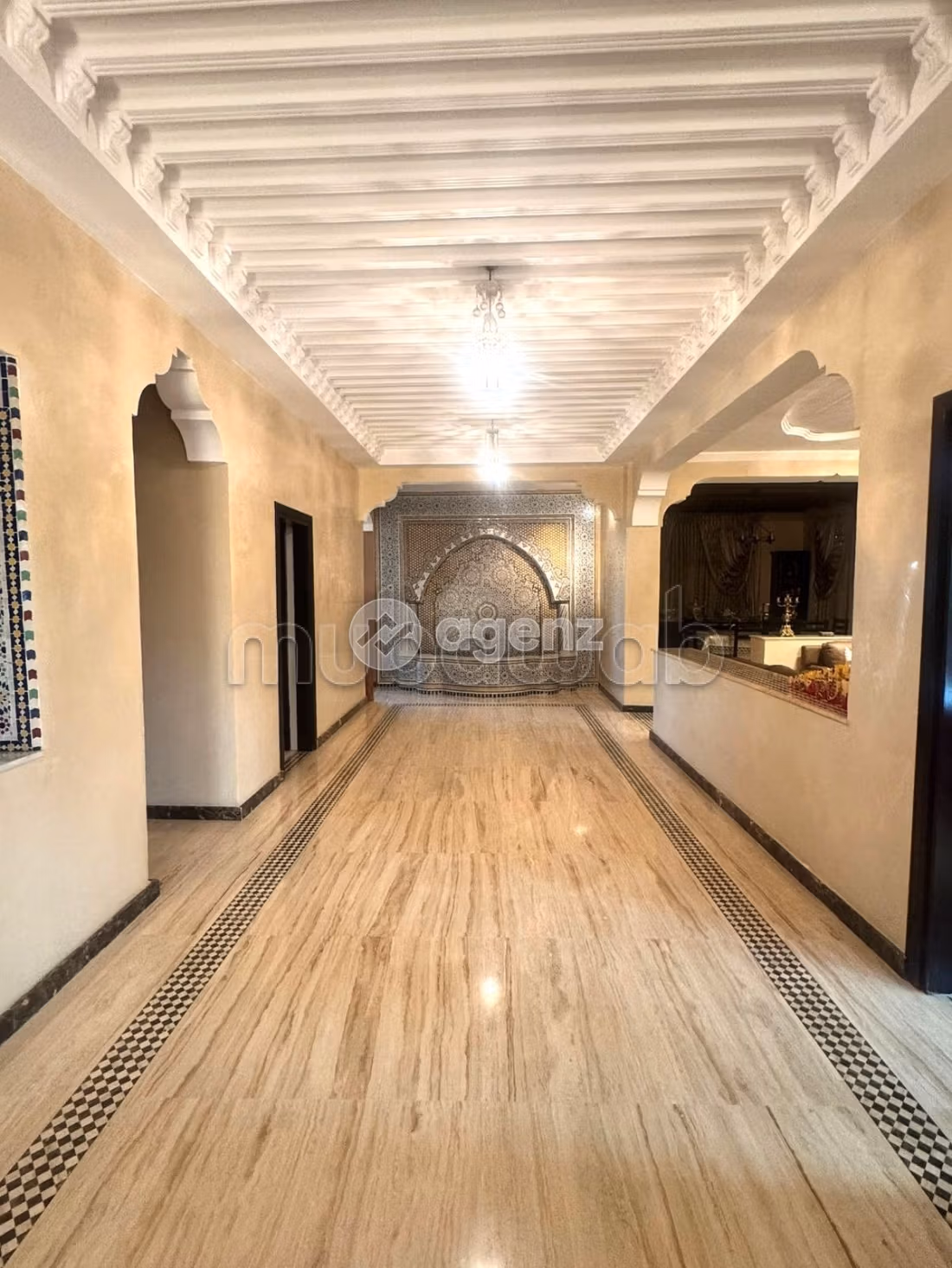 Fabulous villa for sale in Illigh. 7 rooms. Ample storage space