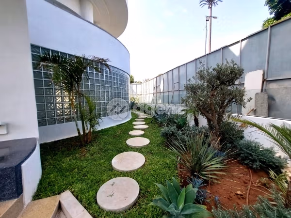 Villa à louer 700 m² Anfa Supérieur Casablanca