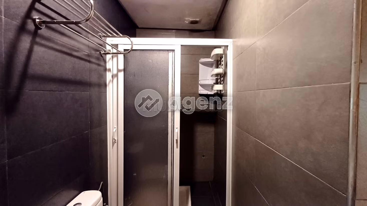 Piso en venta en Maârif Extension. Dimensión 108 m². Con garaje y ascensor