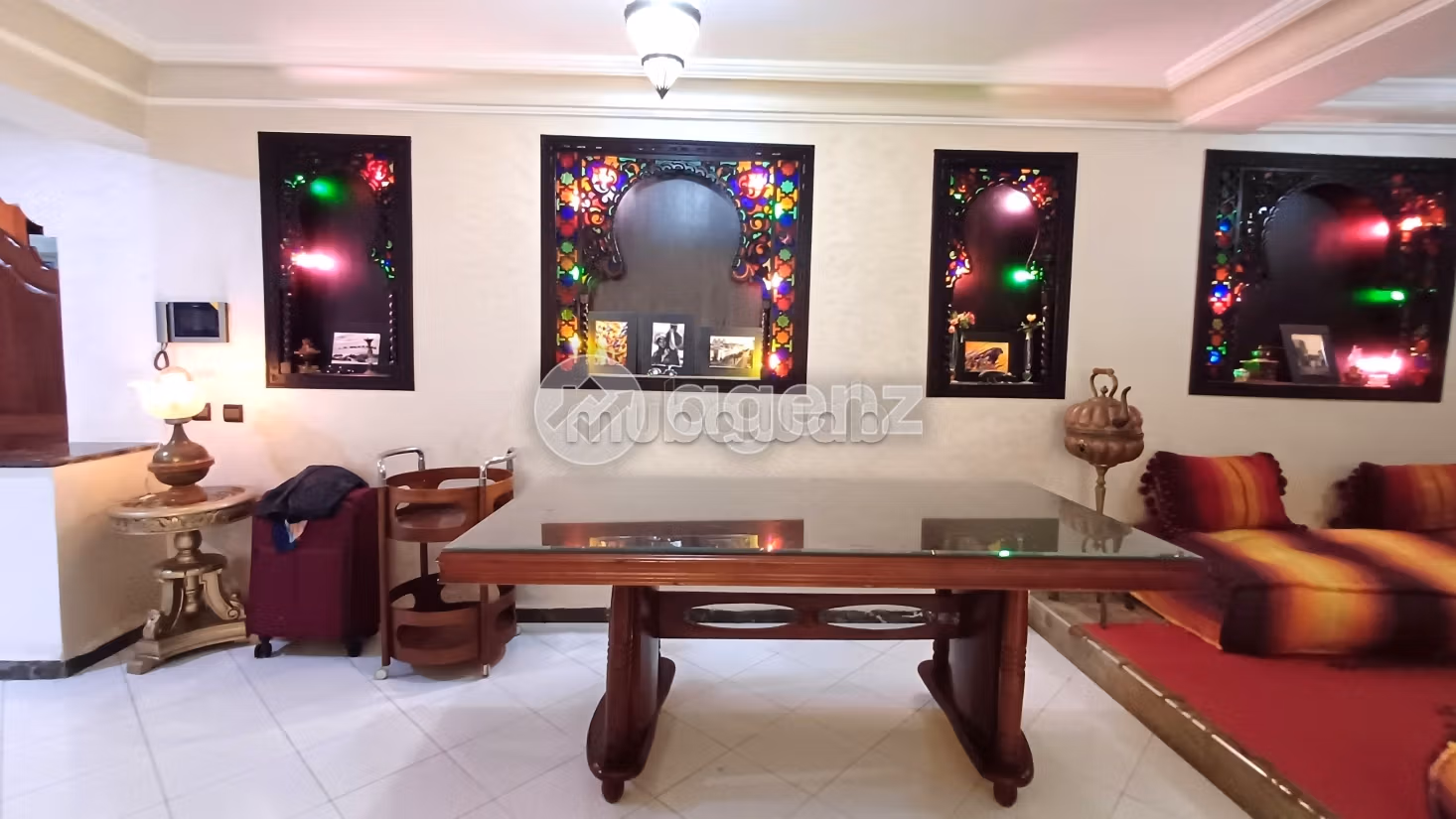 Luxury Villa for sale in Sidi Maarouf. 5 beautiful rooms. Storage unit