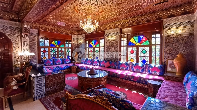 Villa's en luxe woningen beschikbaar in Sidi Maarouf. 5 Slaapkamers. Gemeubileerd