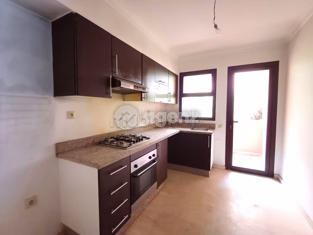 Vendita appartamento a Guéliz. Superficie 106 m². Posto auto e terrazzo