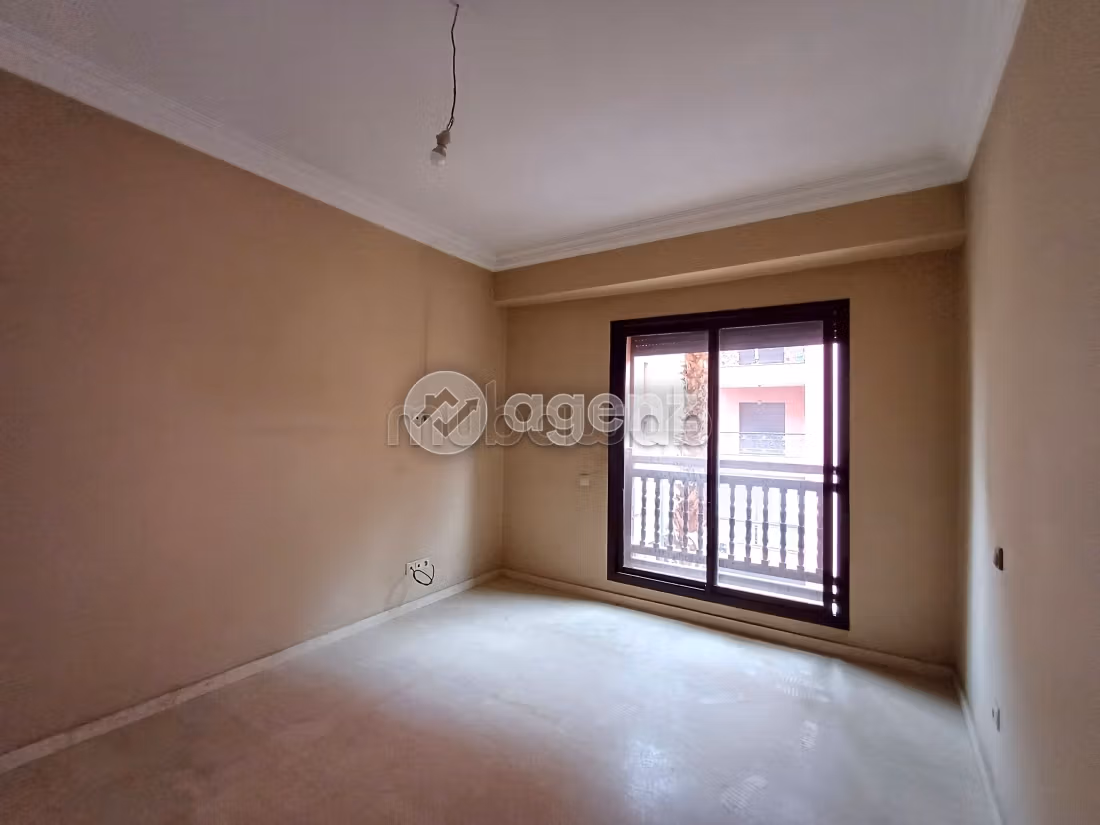 Vendita appartamento a Guéliz. Superficie 106 m². Posto auto e terrazzo