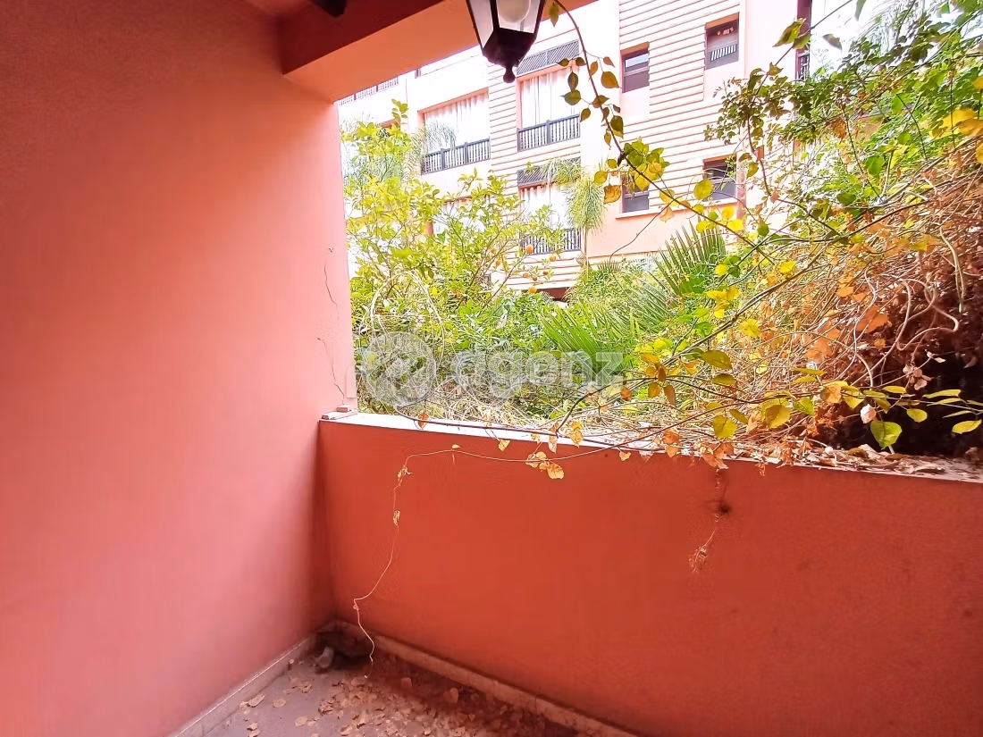 Vendita appartamento a Guéliz. Superficie 106 m². Posto auto e terrazzo