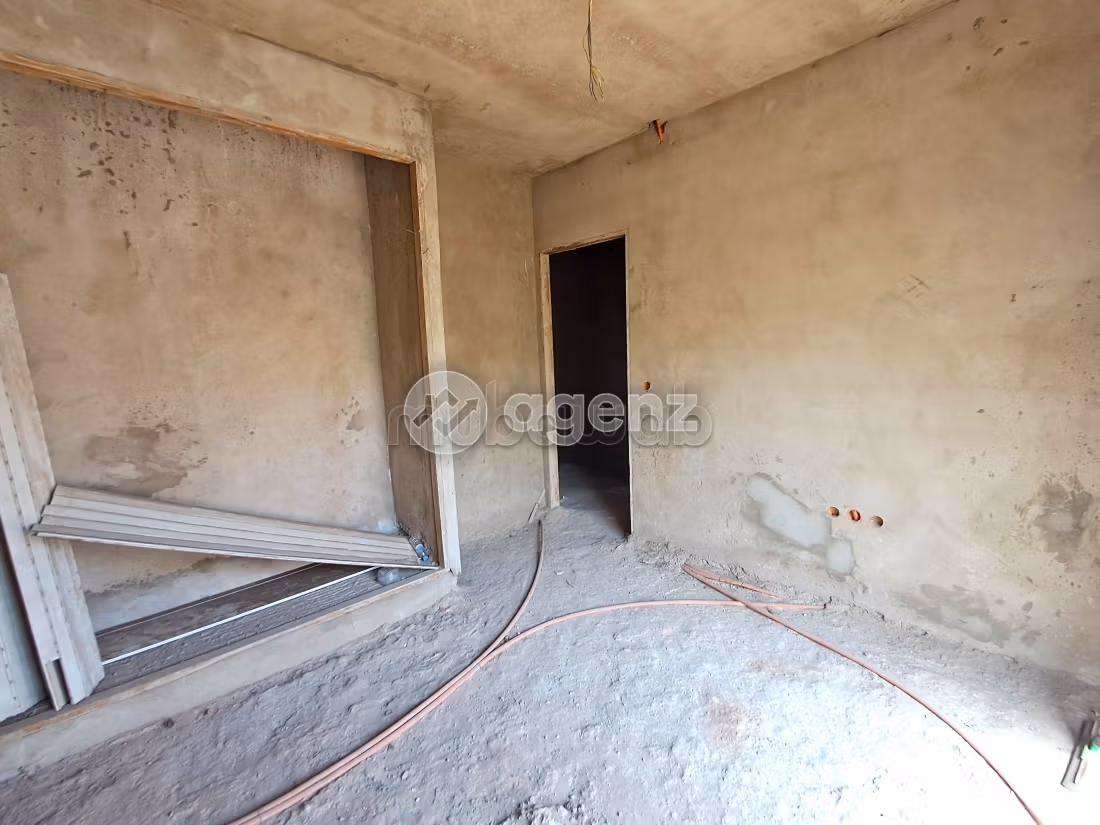 Eccezionale villa in vendita a Oulfa. 4 camere. Giardino e posto auto
