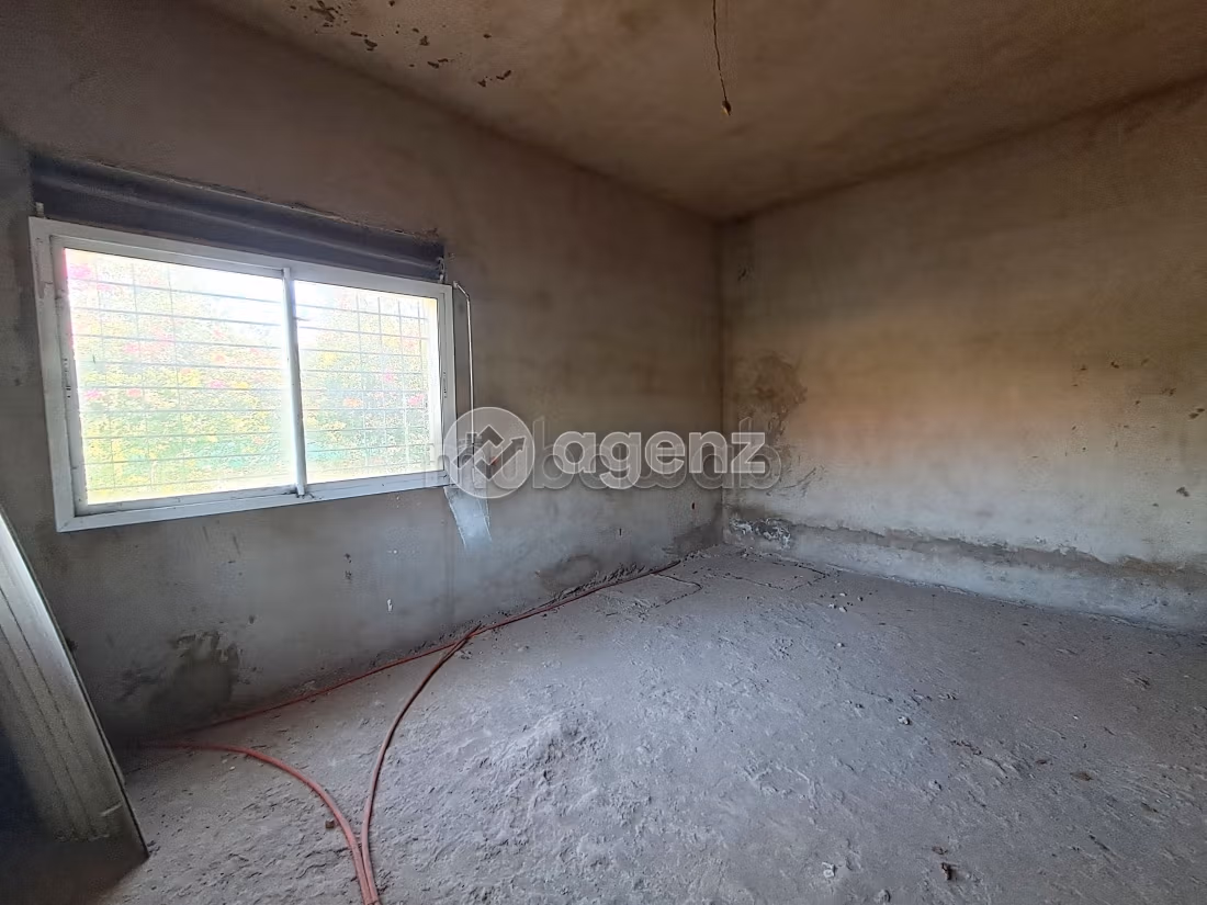 Eccezionale villa in vendita a Oulfa. 4 camere. Giardino e posto auto