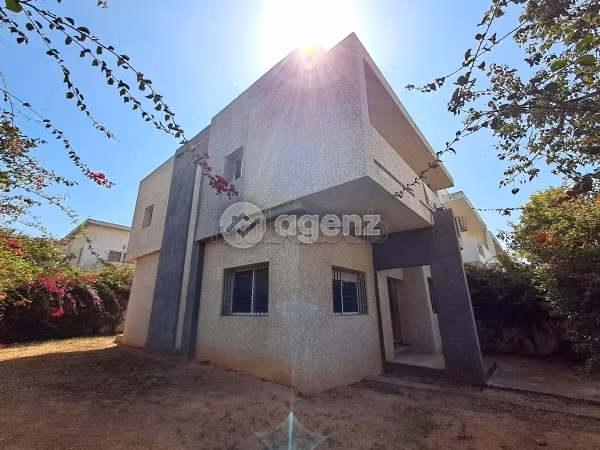 Villa à vendre 344 m², 4 chambres Oulfa Casablanca