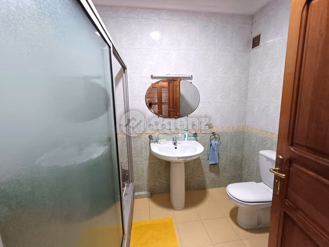 Sell apartment. 3 rooms. Well equipped kitchen
